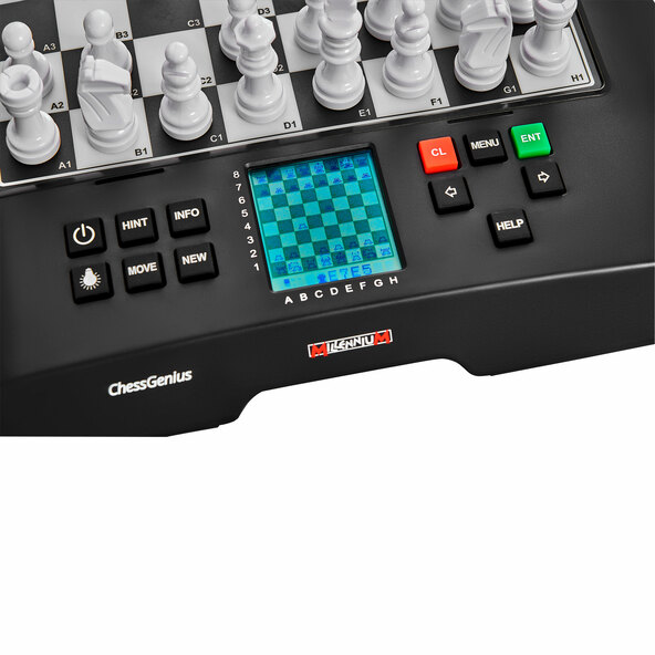 Calculator de șah Genius M810
