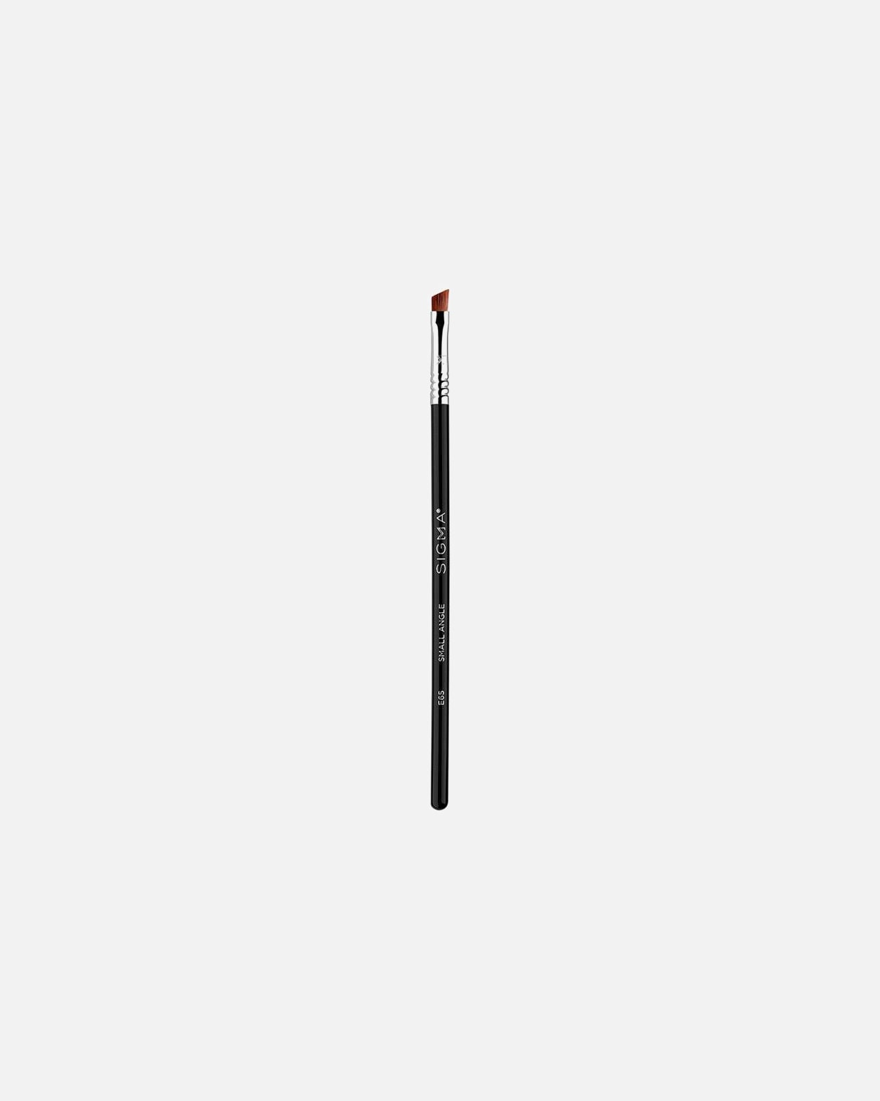 Pennello per eyeliner Sigma E65, angolato piccolo – 1 pezzo