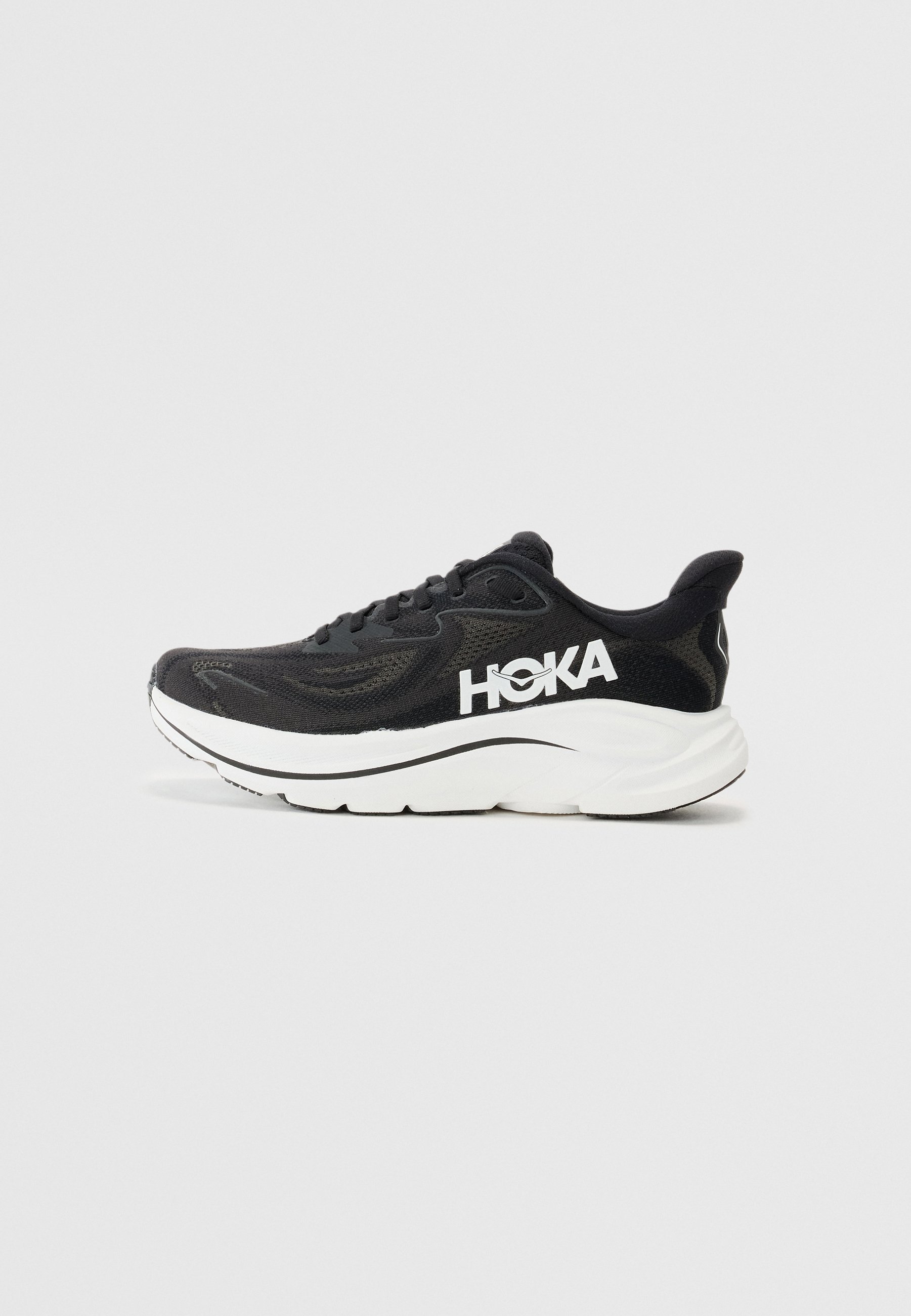 HOKA CLIFTON 10 - Tênis de corrida de rua - preto/branco