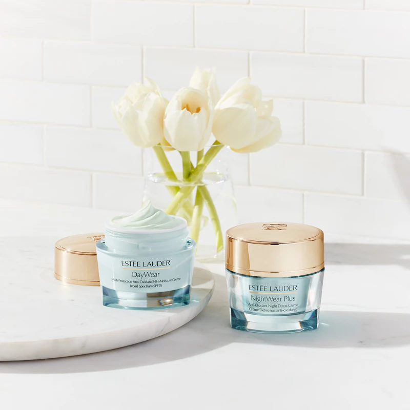 Estée Lauder DayWear Multi-Protection Anti-Oxidant 24H-Moisture Creme, creme de dia protetor para pele seca.