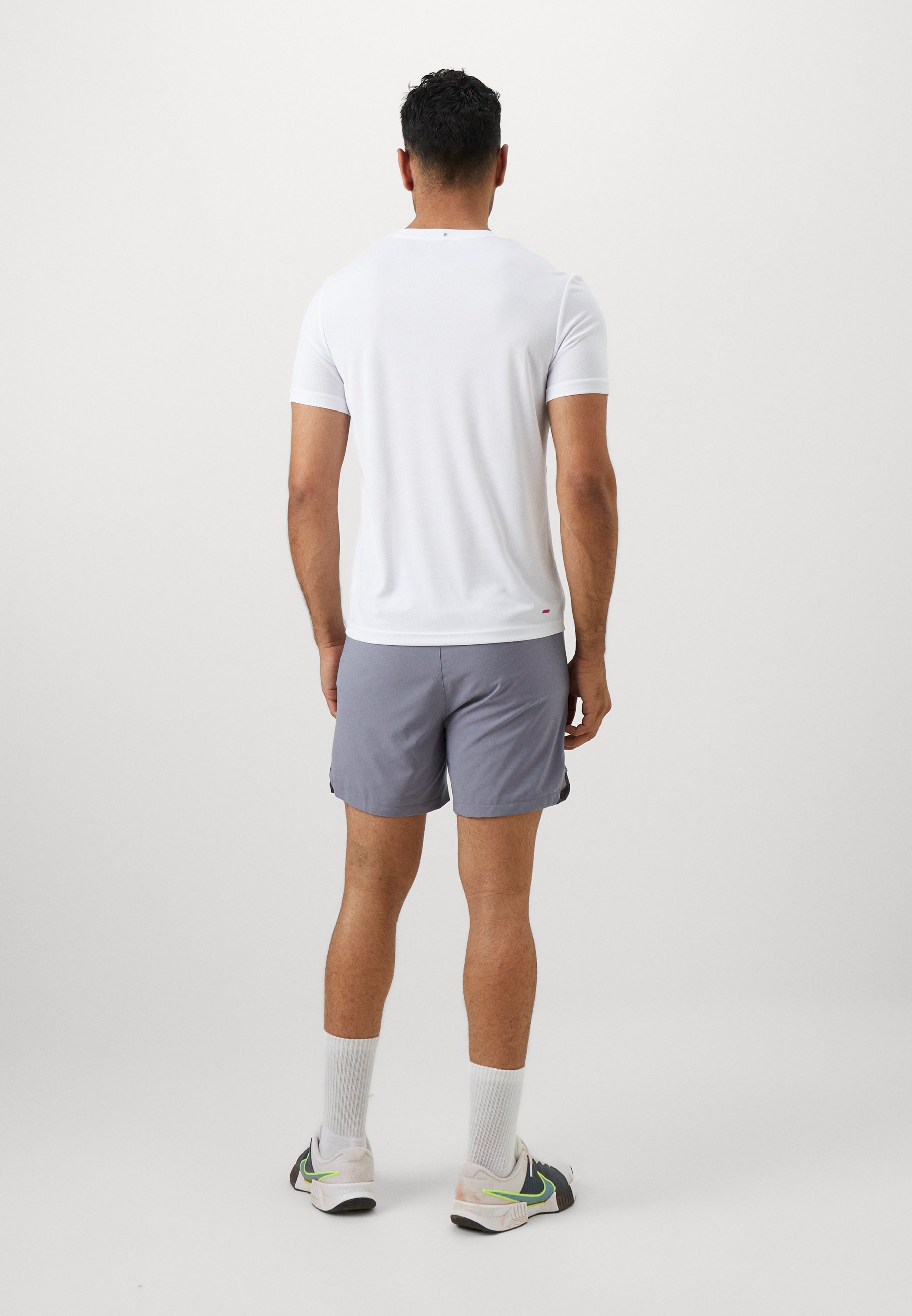 Short de sport Fila ZAYN - gris
