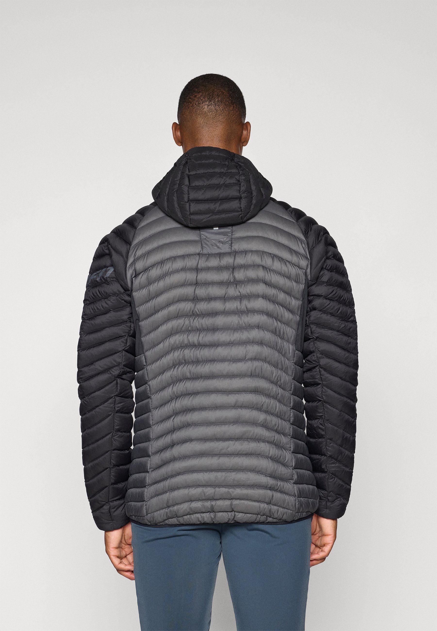 Veste à capuche Dynafit RADICAL - Doudoune - Noir intégral