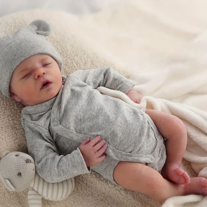 Realistische Rebornpop - 40 cm - Zacht stoffen lijfje - Cadeau voor kinderen