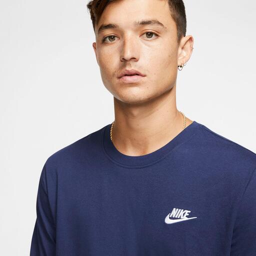  Nike Klub