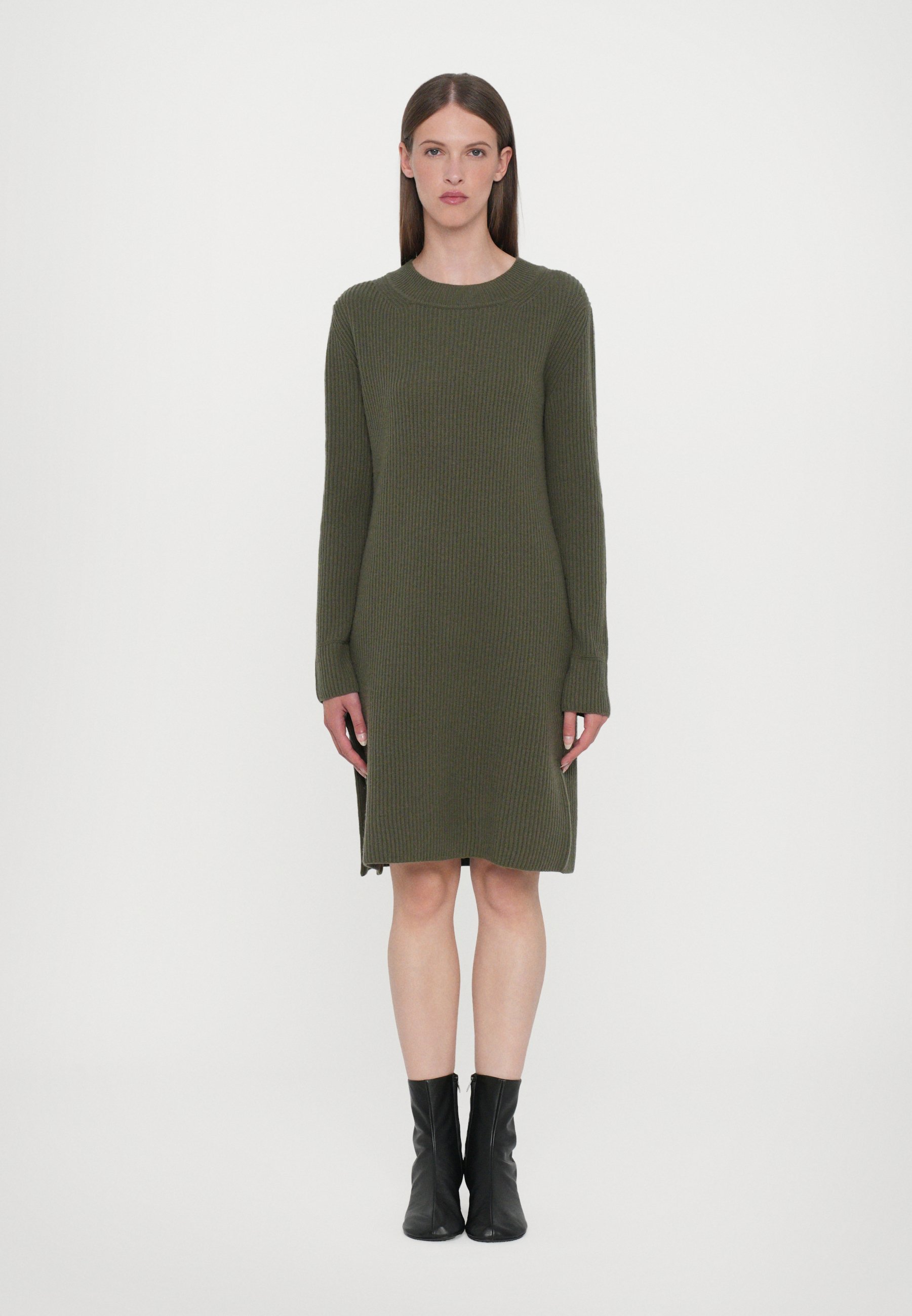 Robe pull à col rond fermé et manches longues - vert forêt