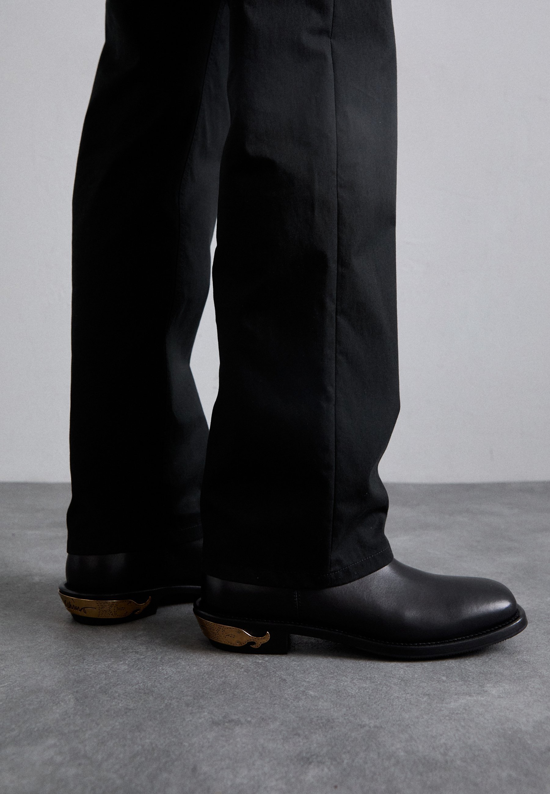 MOSCHINO Klassische Stiefeletten - Schwarz