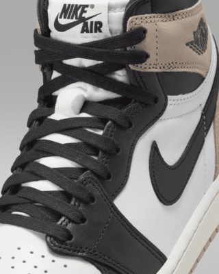 Air Jordan 1 Retro High OG Women's Shoes