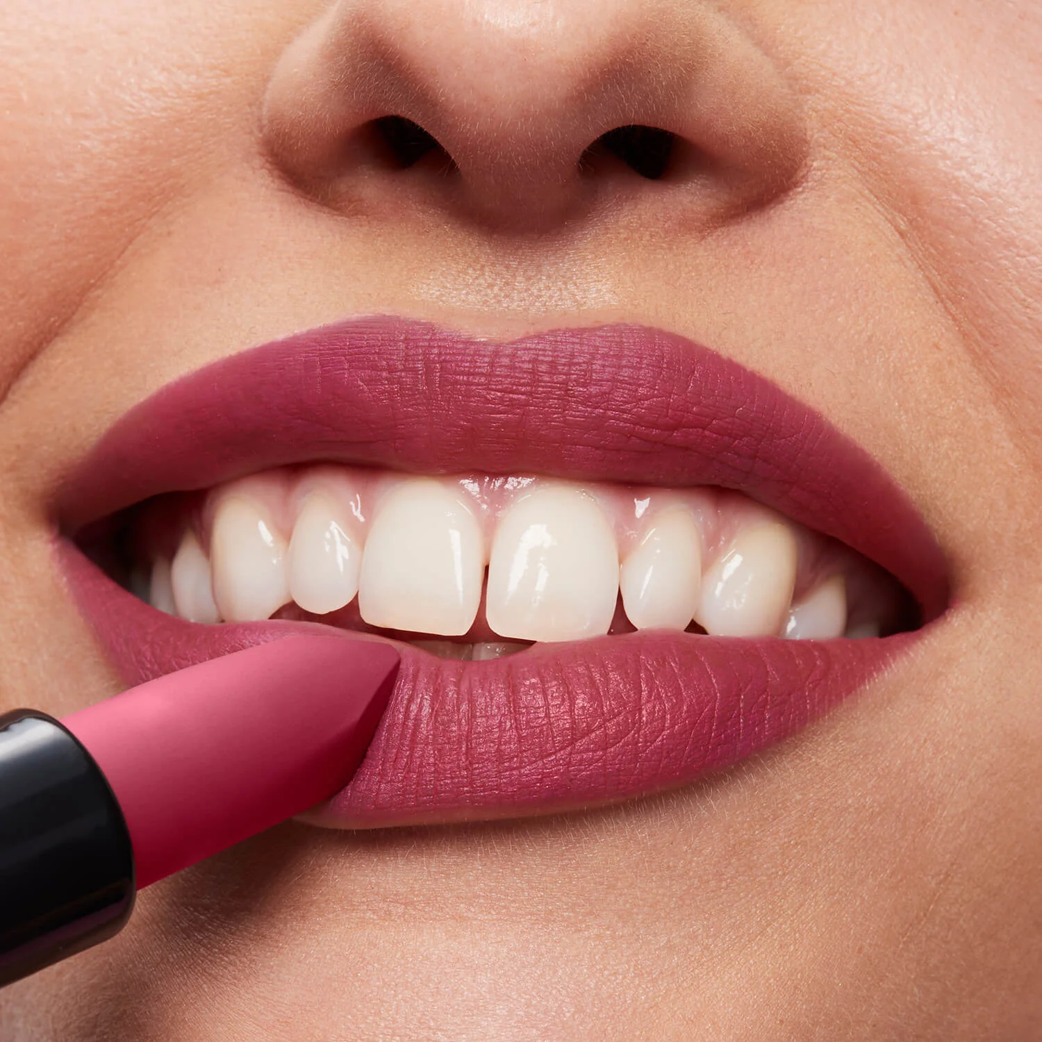 Lip Color Rossetto Ultra Matte - Rossetto mat