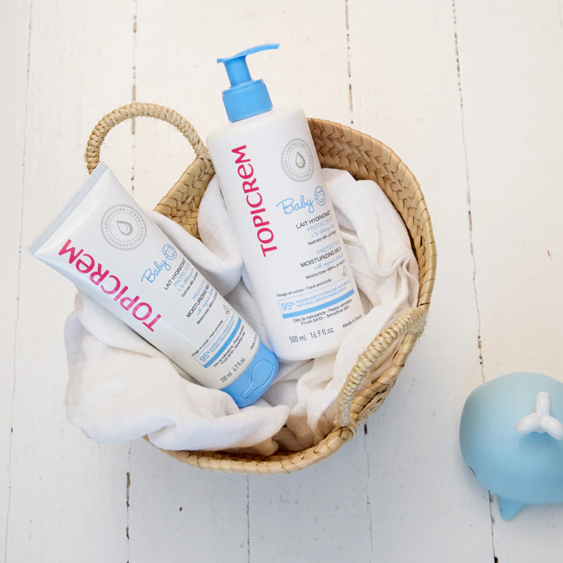 Topicrem BABY My 1st Ultra-Moisturizing Milk, een hydraterende melk voor gezicht en lichaam, speciaal voor de droge en gevoelige huid.