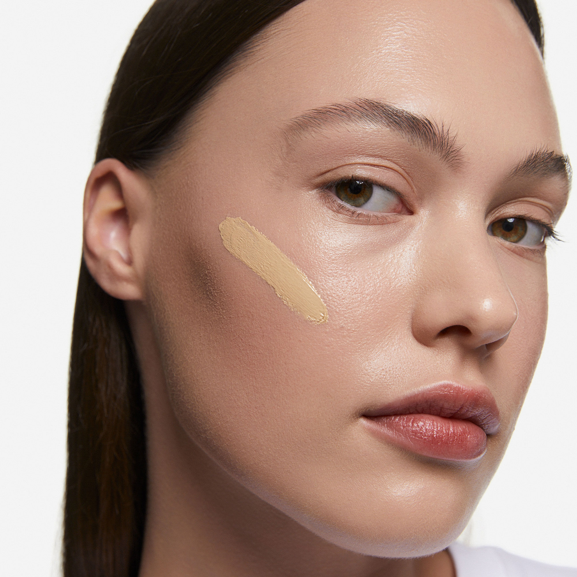 Inglot podloga za lice fokusirana na kožu