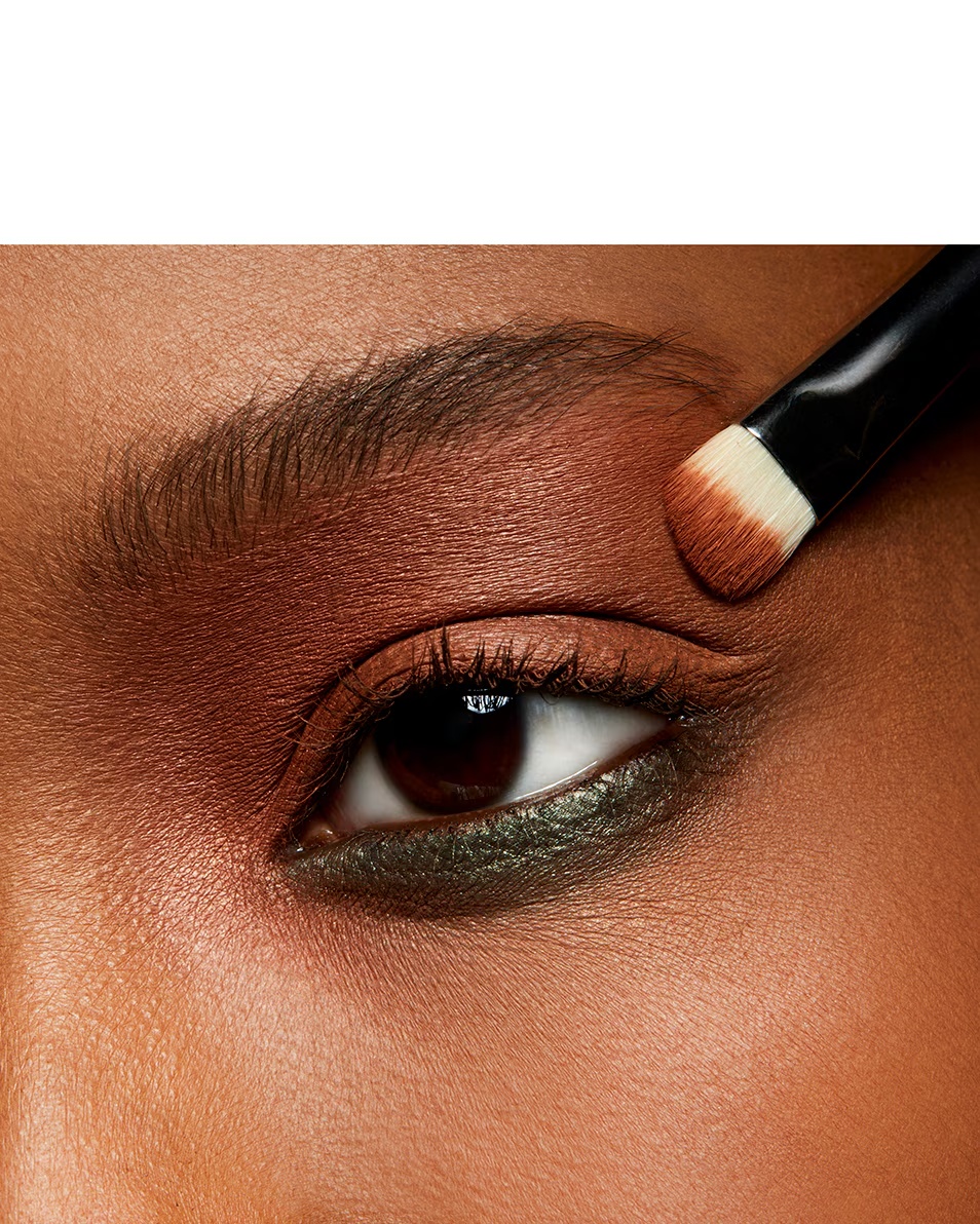 Σκιά ματιών Mac Velvet 8 ωρών μακράς διαρκείας - Για χρήση σε βρεγμένο ή στεγνό δέρμα