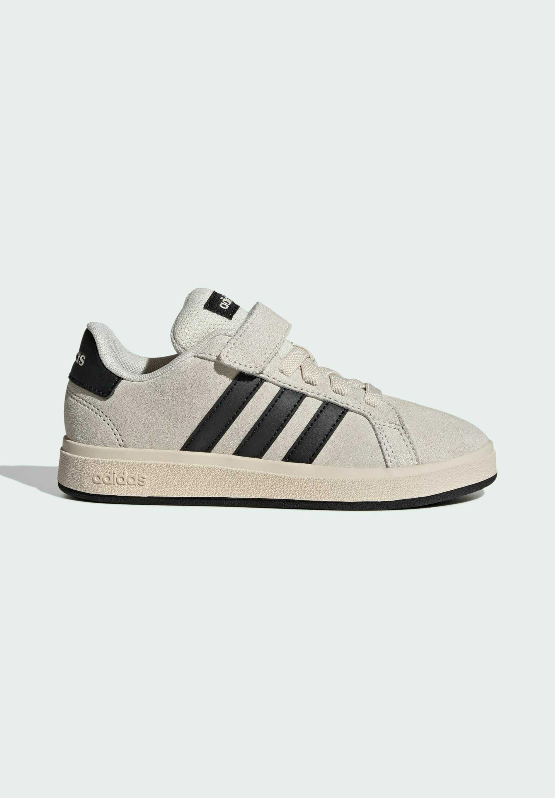 adidas Sportswear GRAND CORUT - Dětské boty - bílá/střední černá/bílá