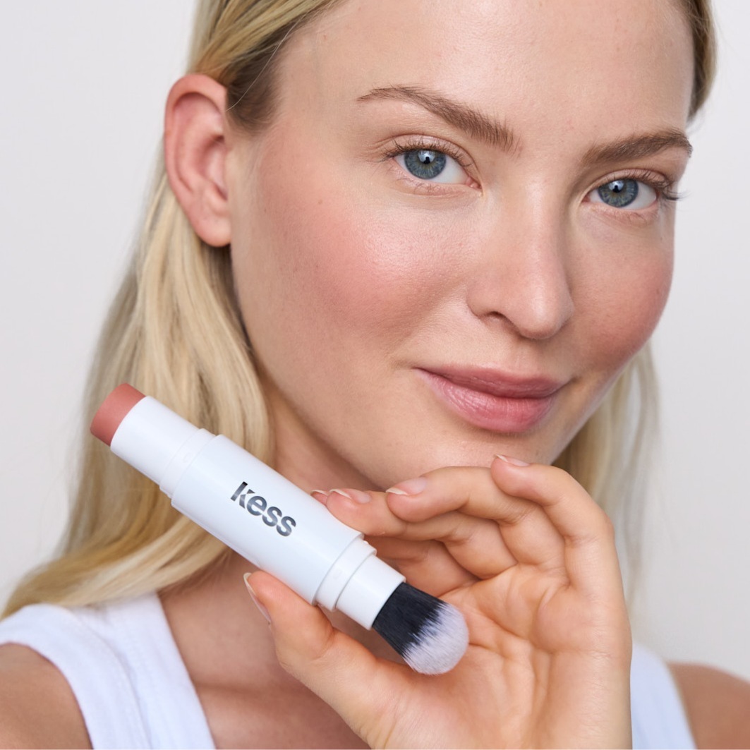 Kess Berlin Blush Blush & Glow Duo Stick - 11 g