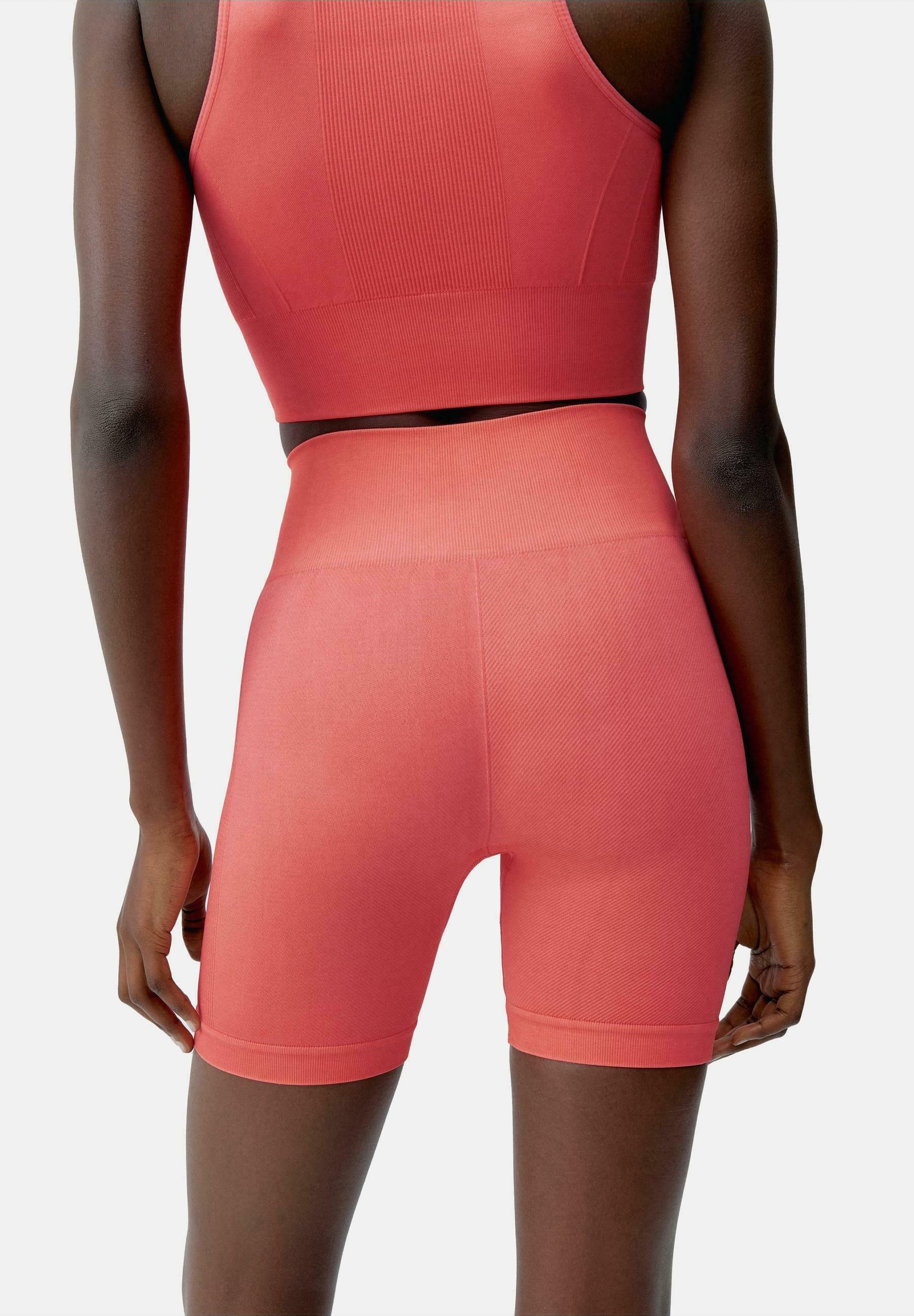 Short de sport Born Living Yoga - rose