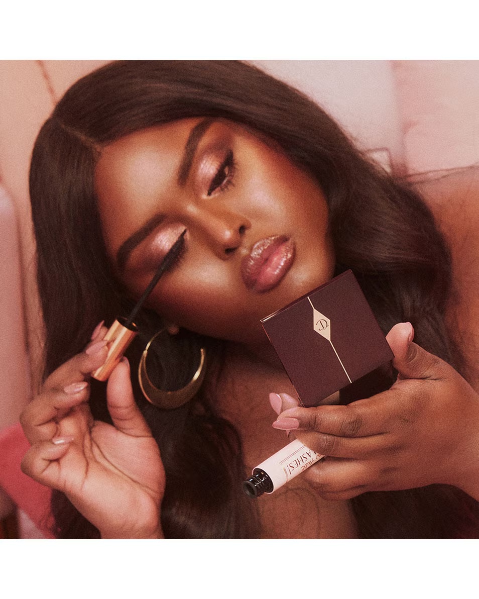 Μάσκαρα Pillow Talk Push Up Lashes! της CHARLOTTE TILBURY