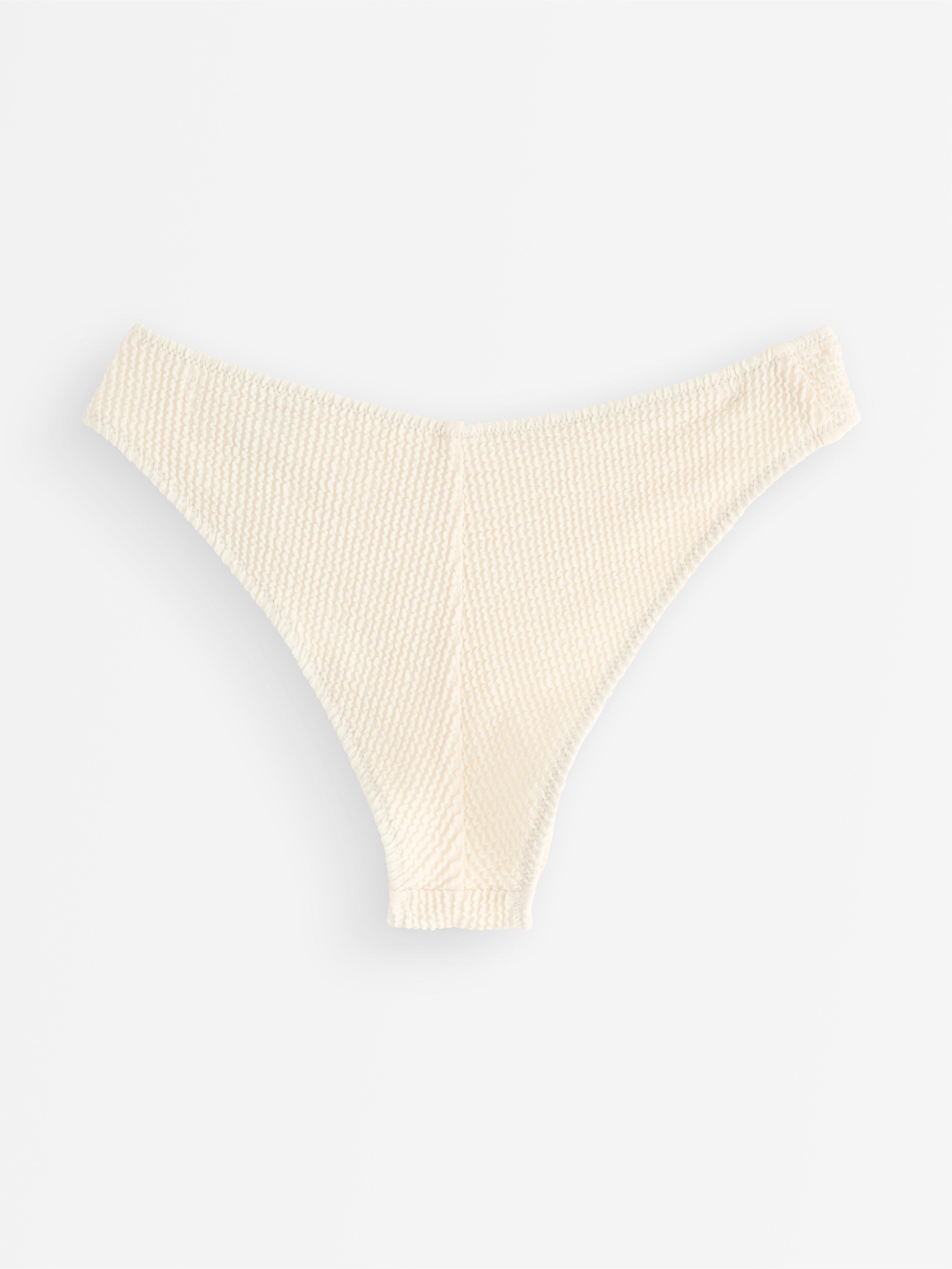 Bikini subțire braziliană tip „krinklad” alb deschis