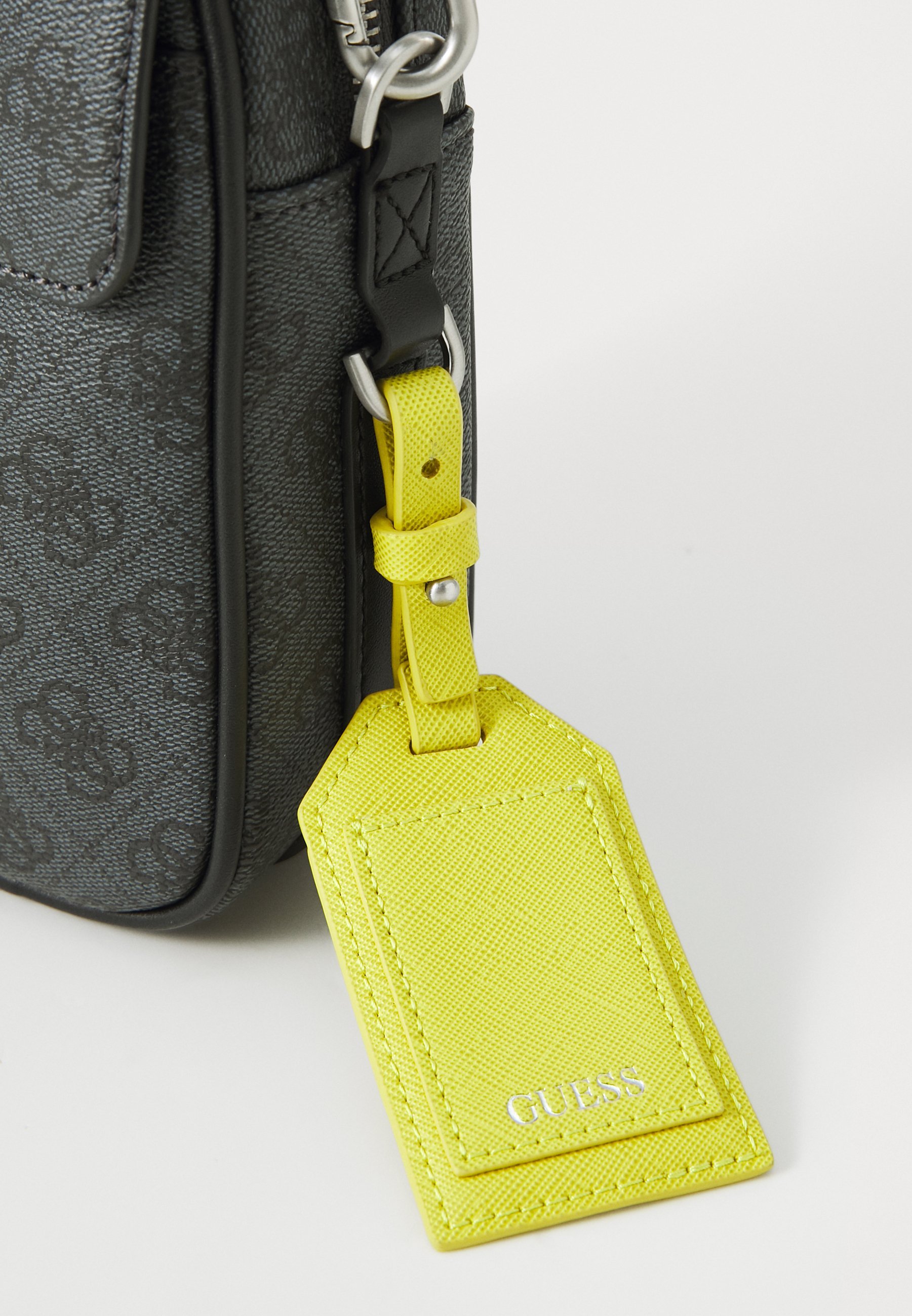 „Guess MILANO CROSSBODY MICRO“ – rankinė per petį – juoda