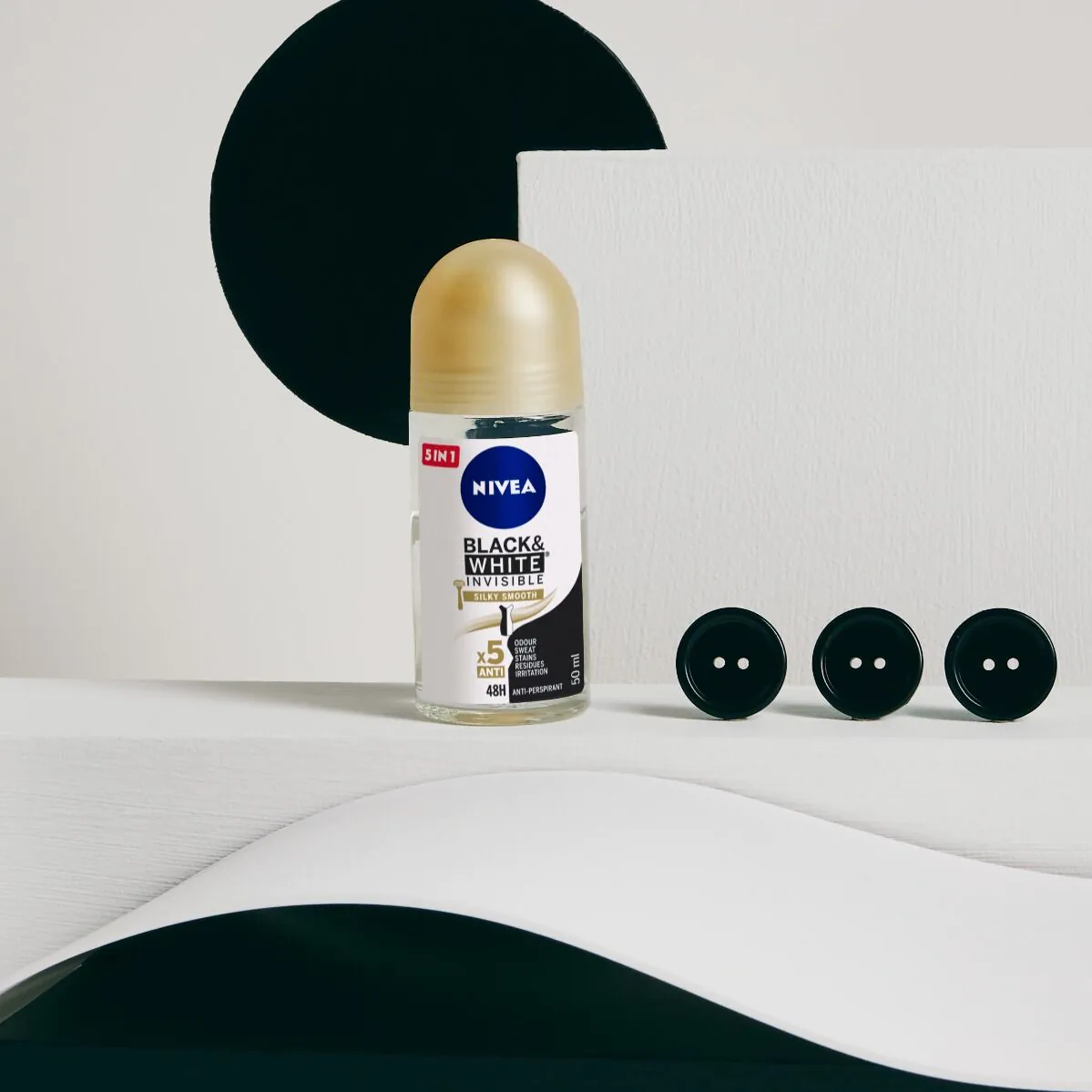 Nivea Deo Roll-On Black&White Silky Smooth