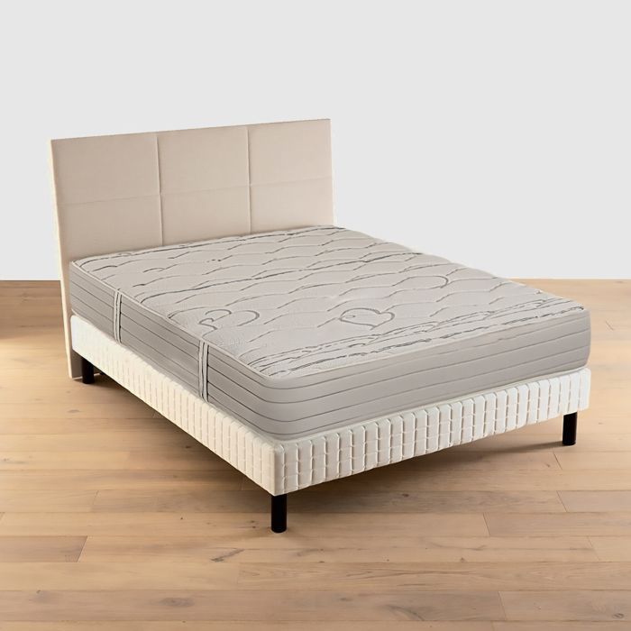 Materasso reversibile CERVO 180x200 cm, in memory foam, con zone di riposo indipendenti, rigido, lato estivo/invernale, spessore 24 cm.
