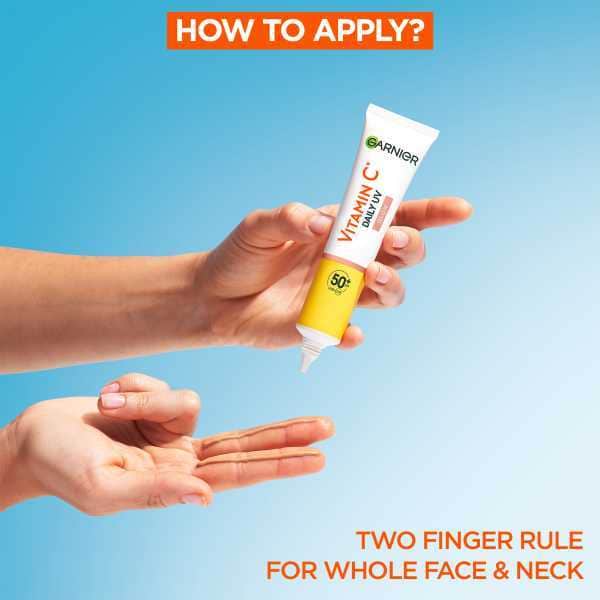 Fluid iluminator UV Garnier cu vitamina C SPF50+ 40 ml