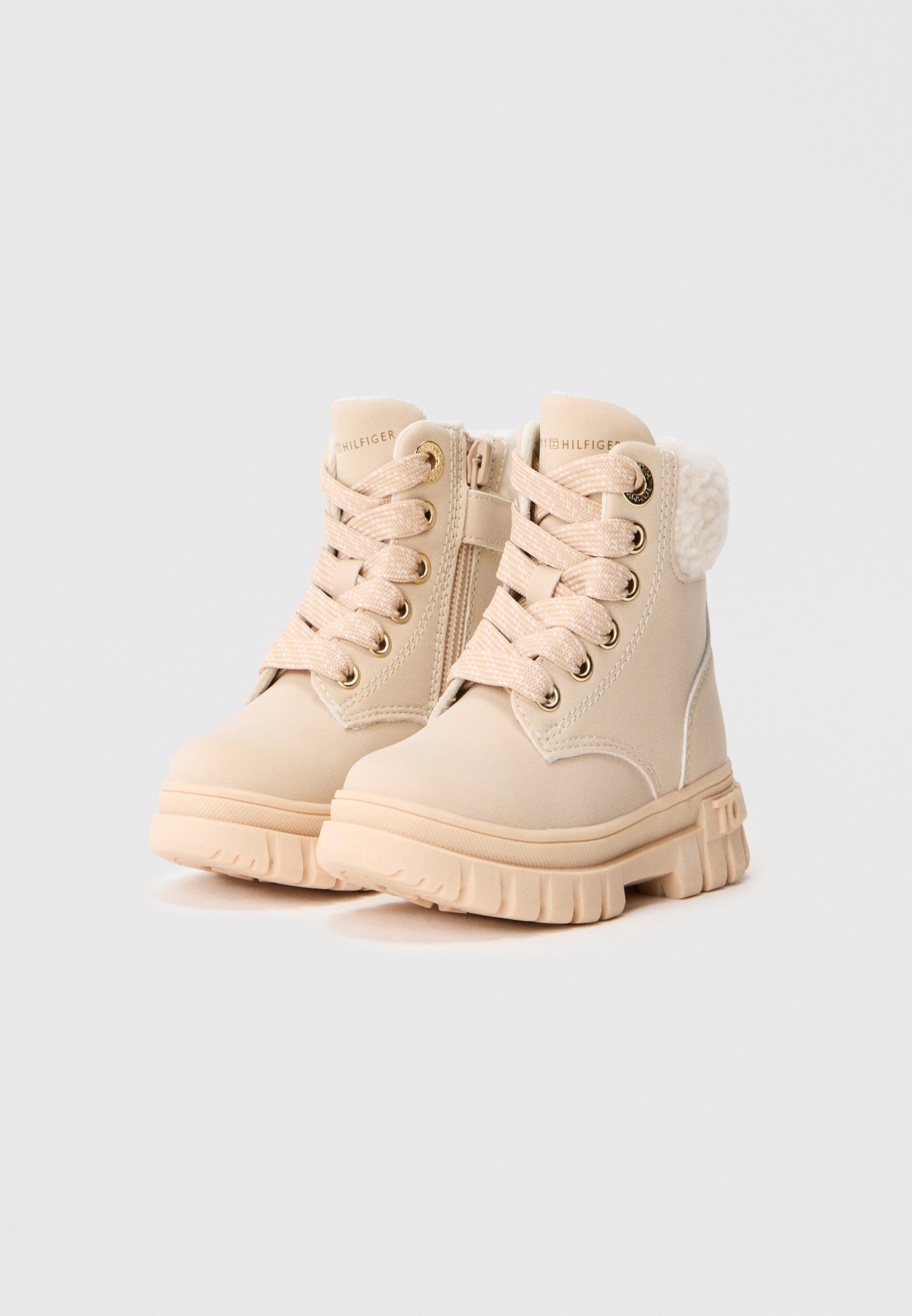 Tommy Hilfiger MICHIGAN - Enkellaarsjes met vetersluiting - beige