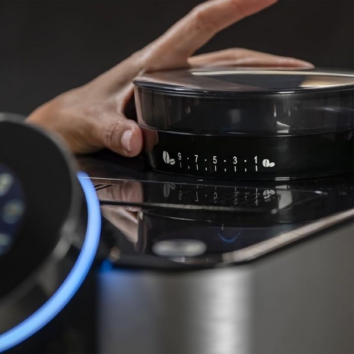 Cafetera superautomática Cecotec Cremmaet Spin con pantalla táctil. Espresso, 1450 W, 15 bares, pantalla TFT, Thermoblock, autolimpieza.