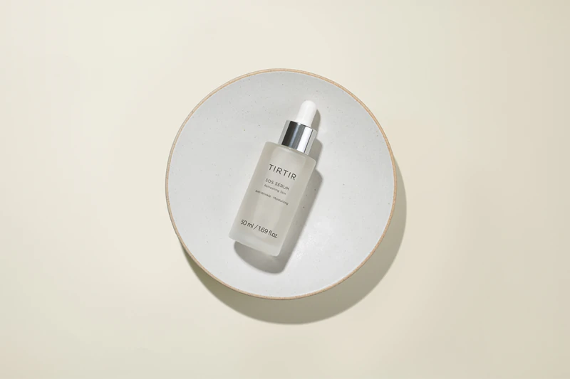 TIRTIR SOS Serum – Intensiv feuchtigkeitsspendendes Serum mit Anti-Falten-Wirkung
