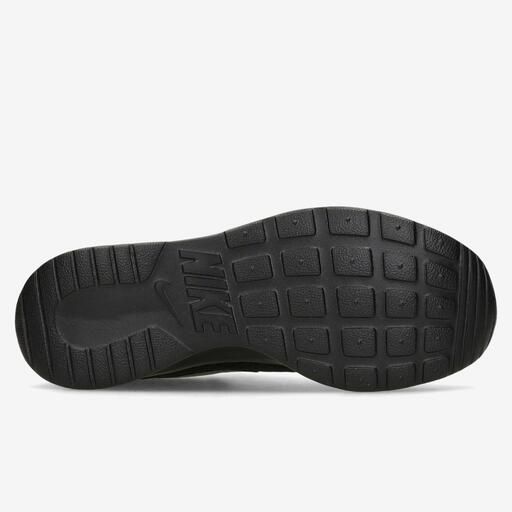 Nike Tanjun