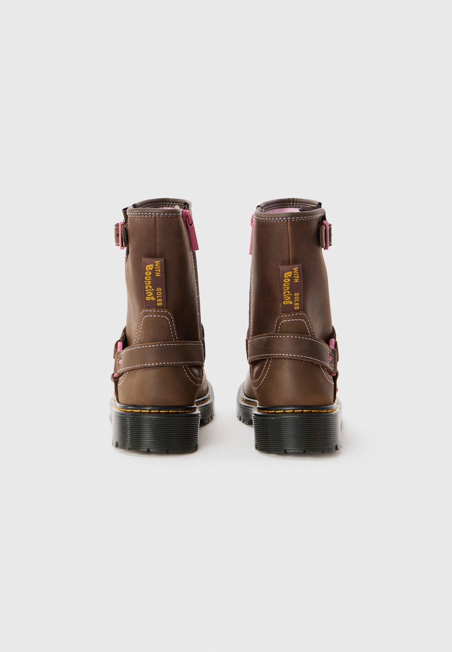 Dr. Martens GENAYA - Laarzen - donkerbruin Wyoming