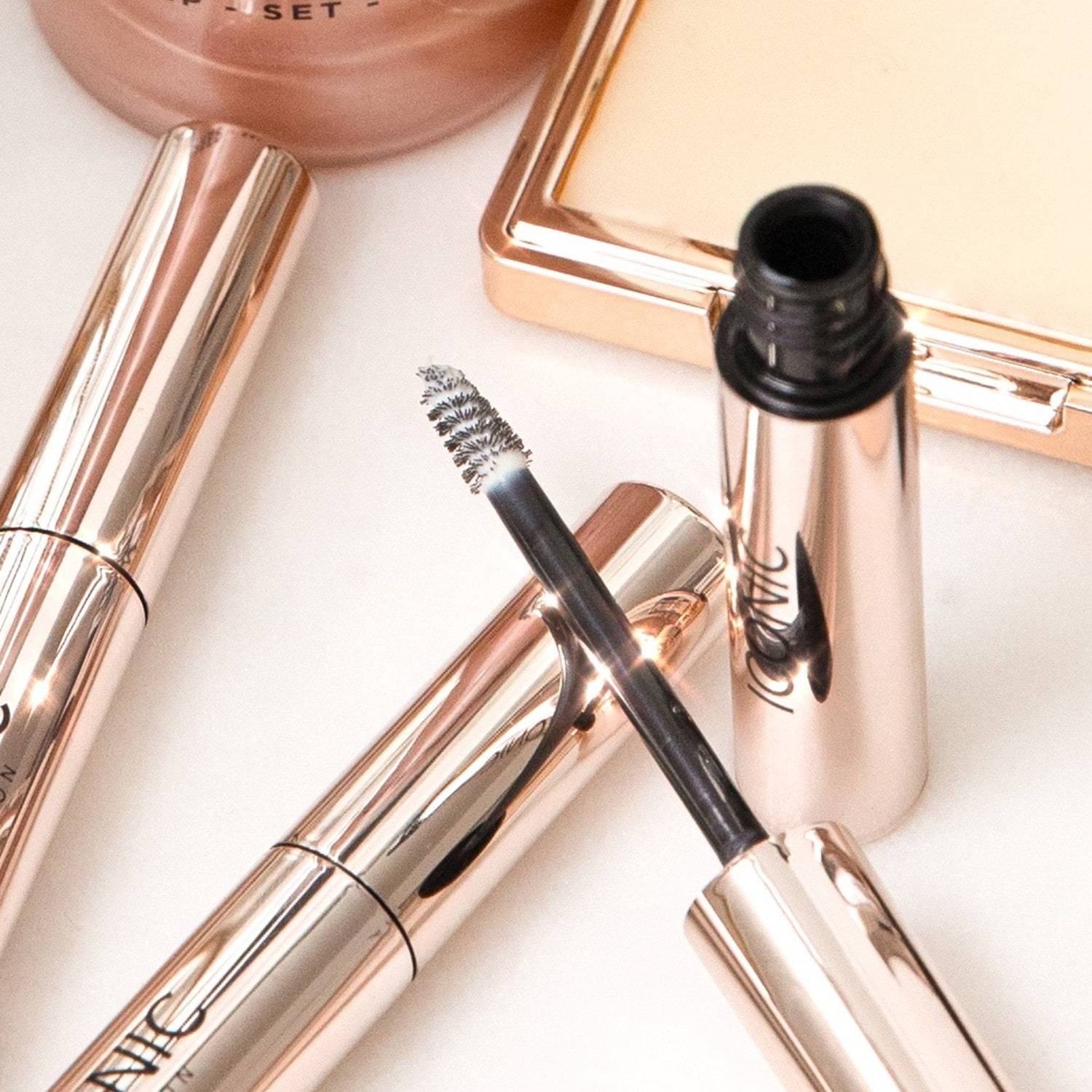 ICONIC LONDON Gel za obrve Liquid Brow Silk - 3 ml