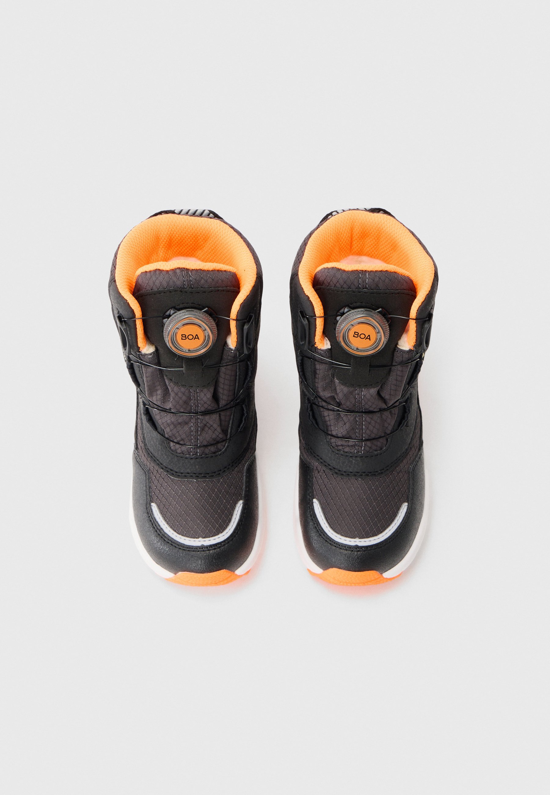„Superfit GORETEX CULUSUK 2.0“ žieminiai batai – juodi/oranžiniai