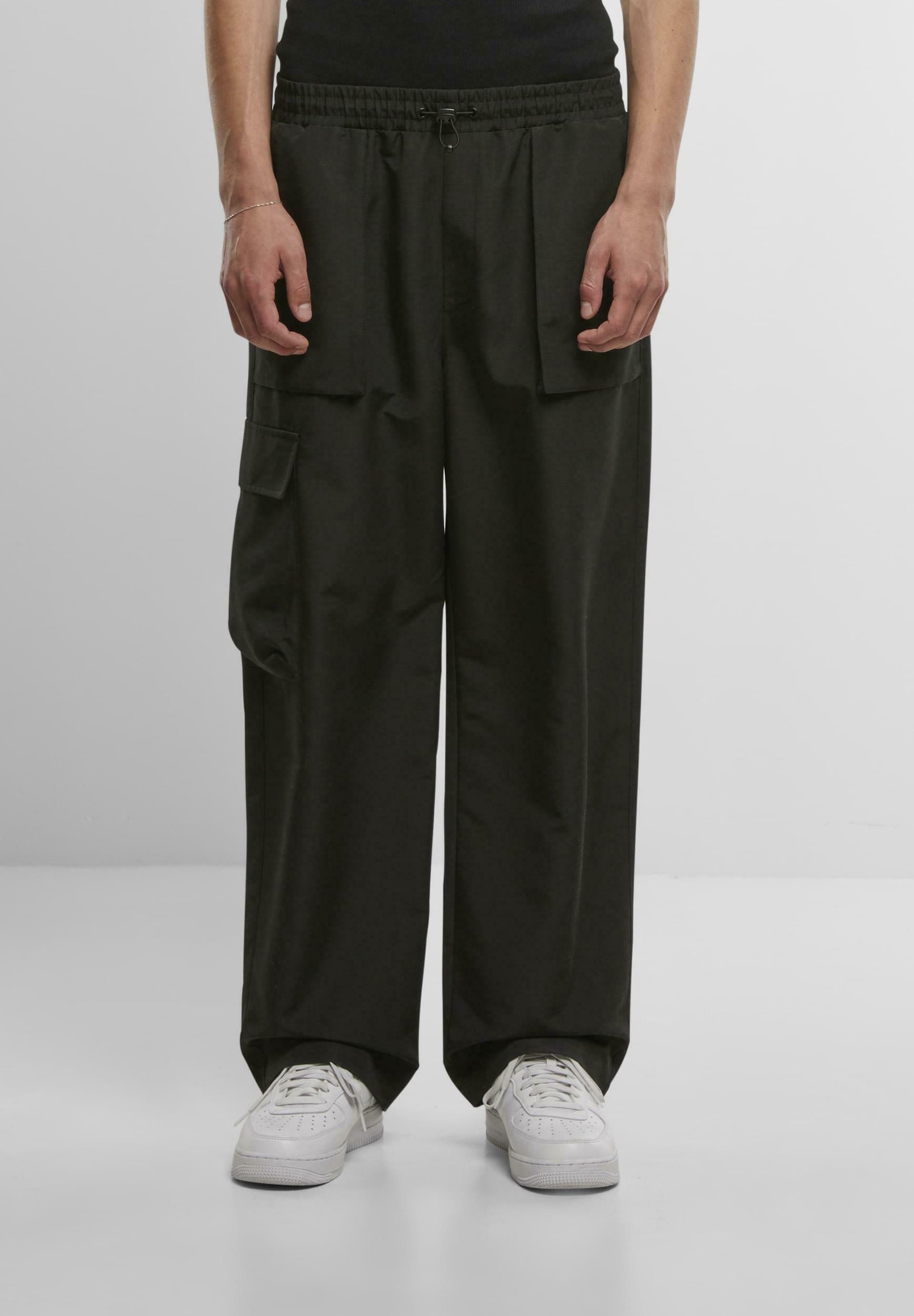 Urban Classics TECHNICAL - Pantaloni cargo - neri