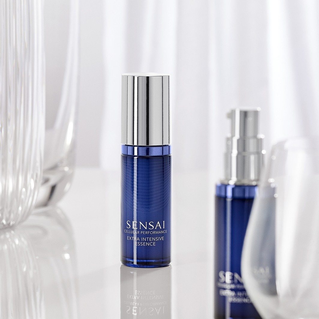 SENSAI senėjimą stabdantis serumas „Cellular Performance Extra Intensive Essence“ – 40 ml