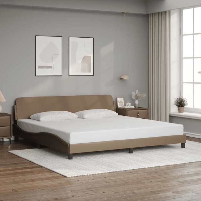Marrone 200 x 200 cm - Letto in metallo - Portata massima 150 kg - Struttura letto Dover cappuccino 200x200 cm in similpelle 005_179890