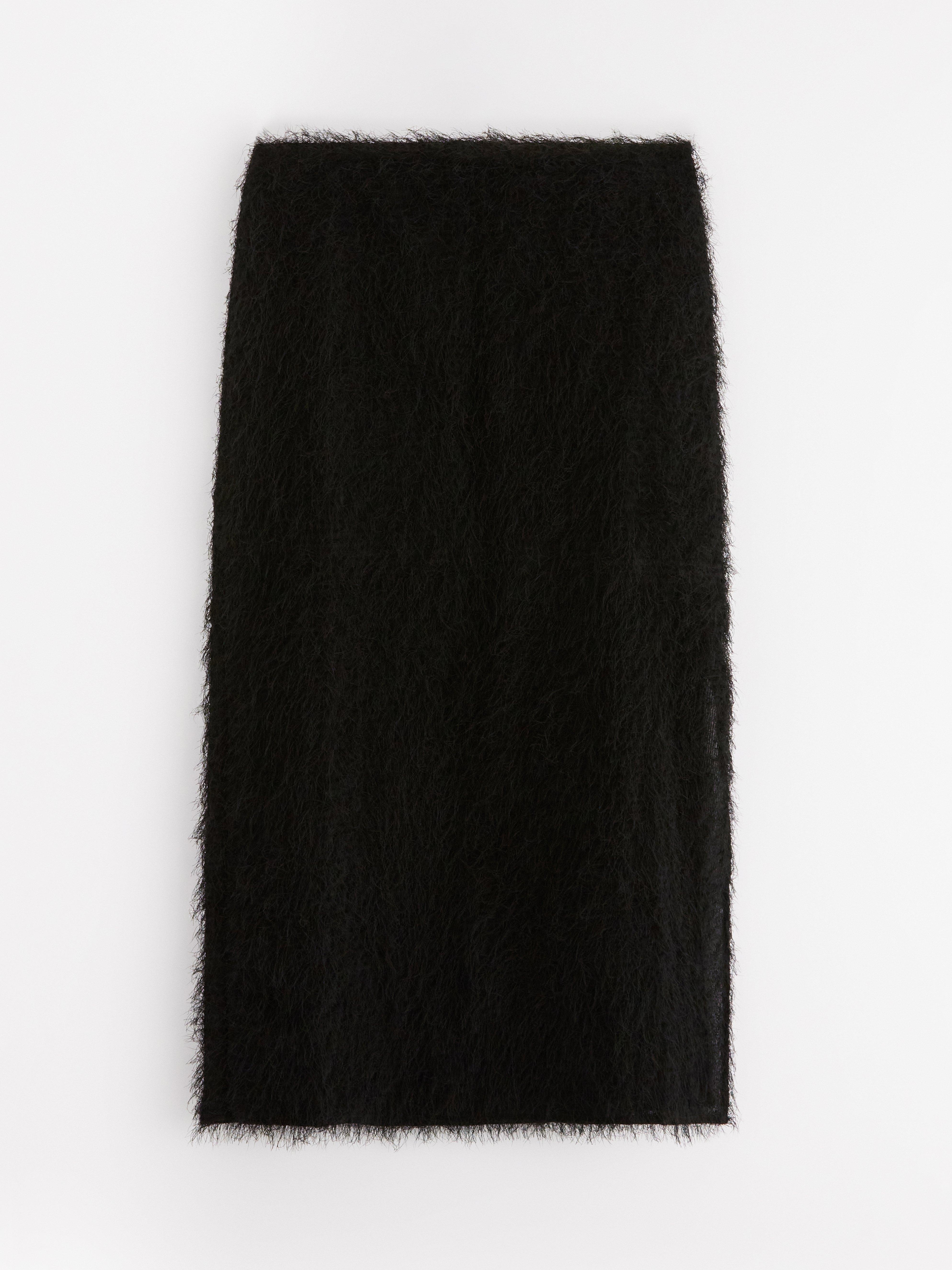Falda midi de hilo de plumas negra