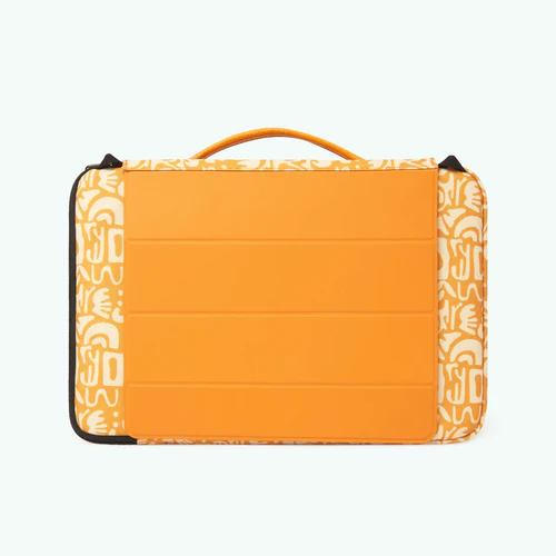 Cabaia Eurorennes laptophoes van 13/14 inch in okerkleur