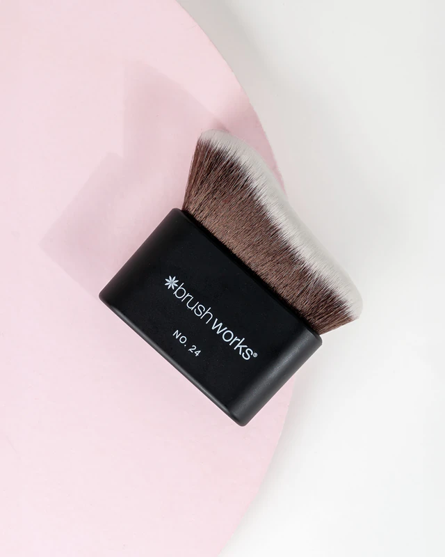 Pincel para esfumar rosto e corpo Brushworks, pincel kabuki para rosto e corpo.