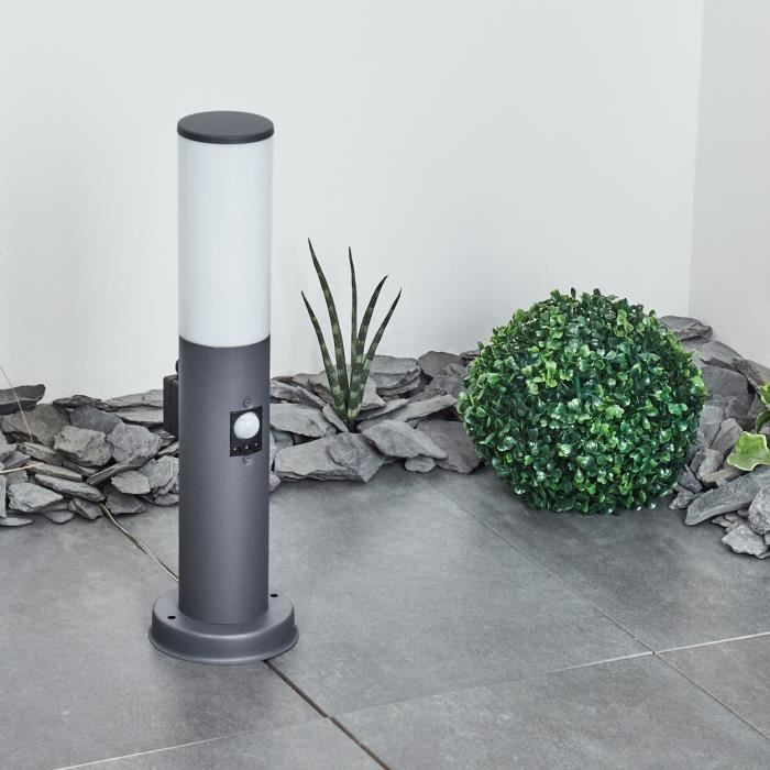 Poste de iluminação - HOFSTEIN - Zogno - Detector de movimento - Tomada elétrica - IP44