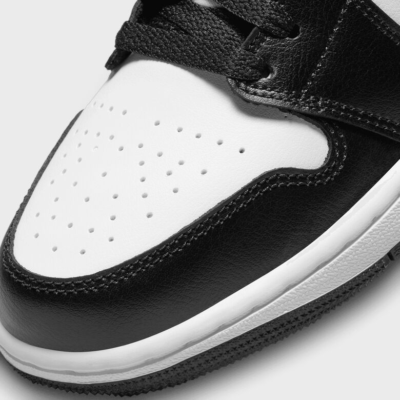 WMNS Air Jordan 1 Low