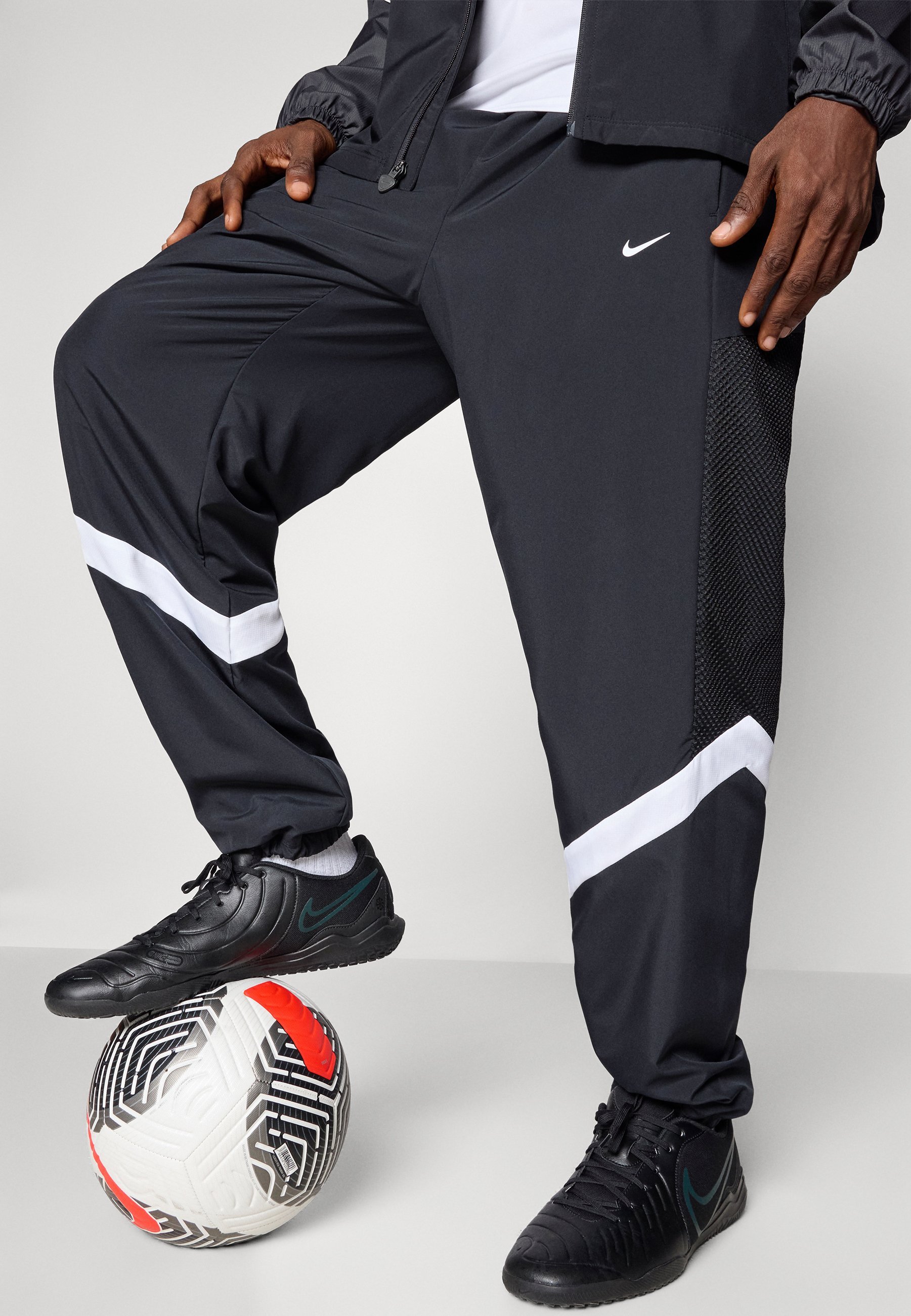 Nike Performance ICON - Teplákové kalhoty - černá/bílá