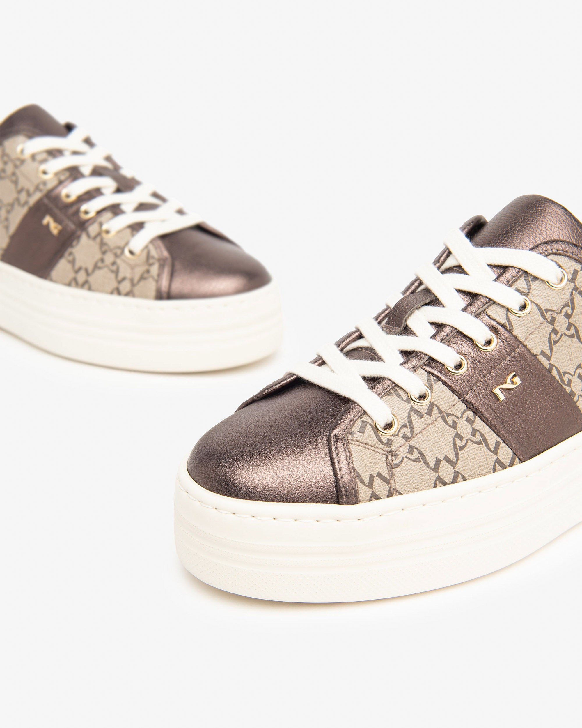  Damen-Sneaker aus Leder und Funktionsmaterial