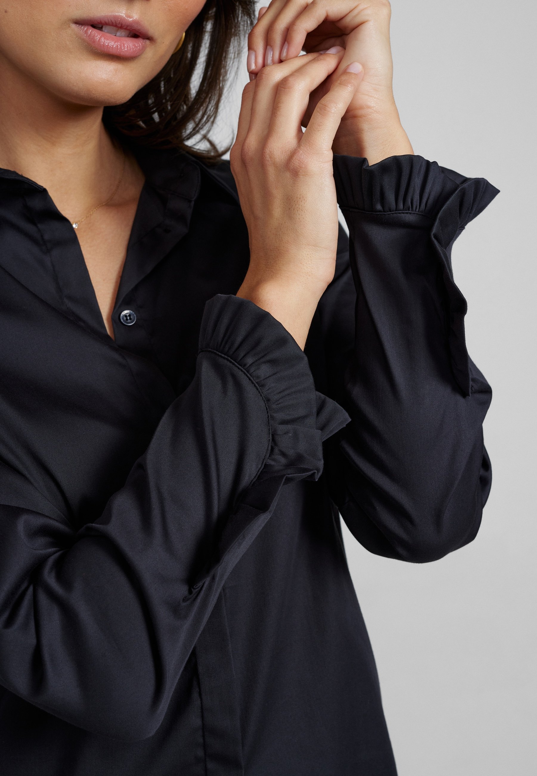 MATTIE FLIP SHIRT - Halenka s knoflíky - black