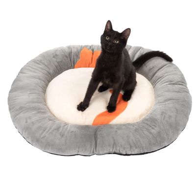 Pute med ingefærkatt