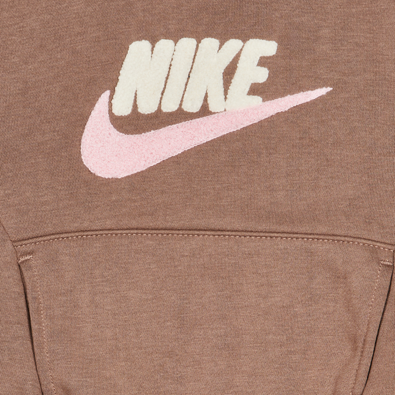 Nike Club Chenille