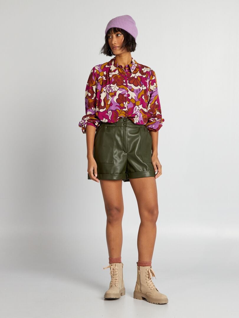 Pantalones cortos de talle alto con puños - VERDE