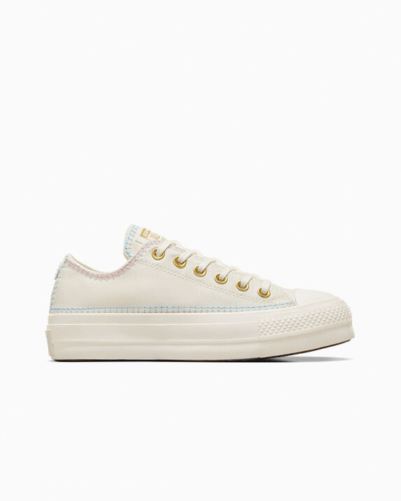Chuck Taylor All Star Lift Platform Crafted Stitching