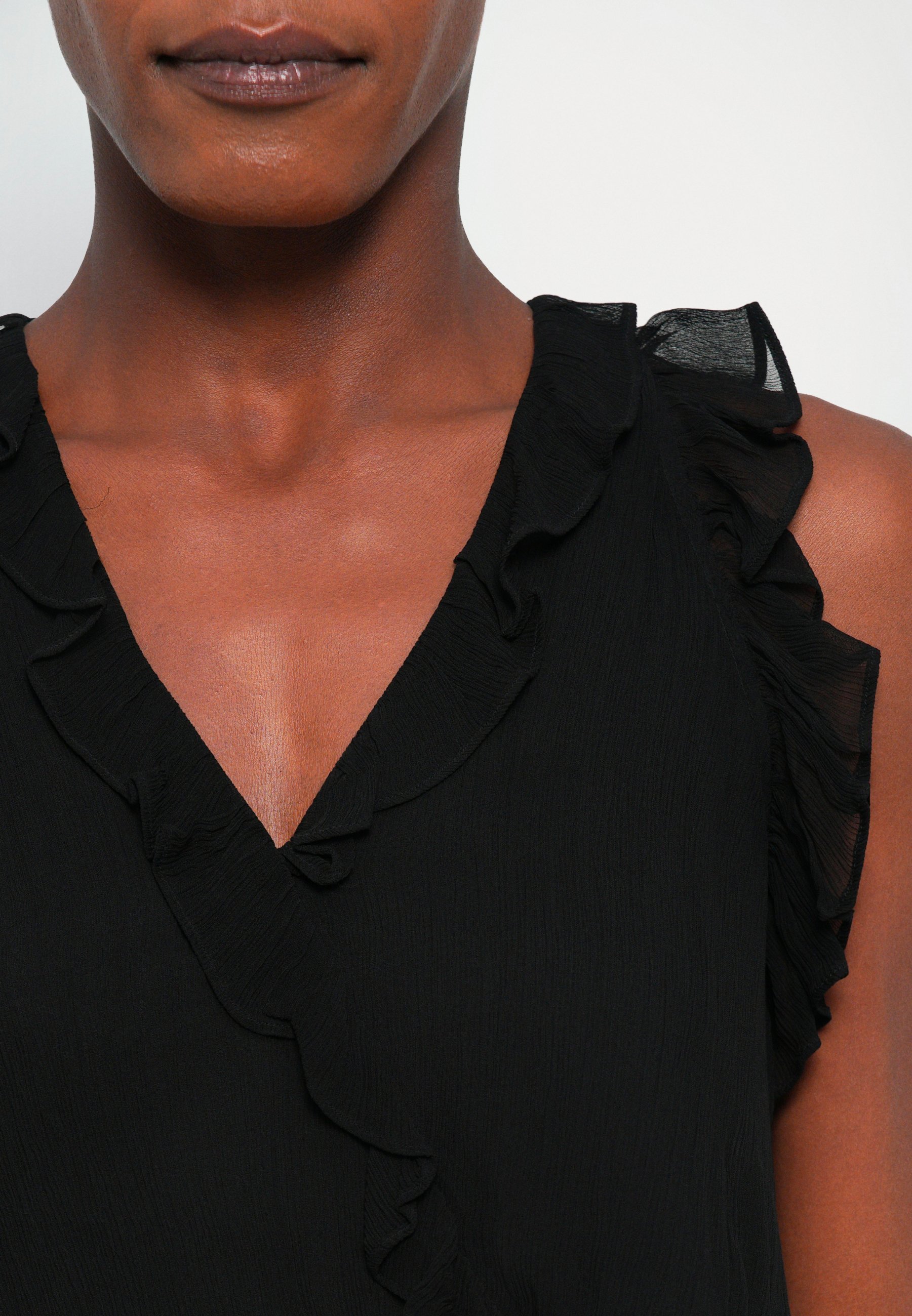 IOLA - Top - black