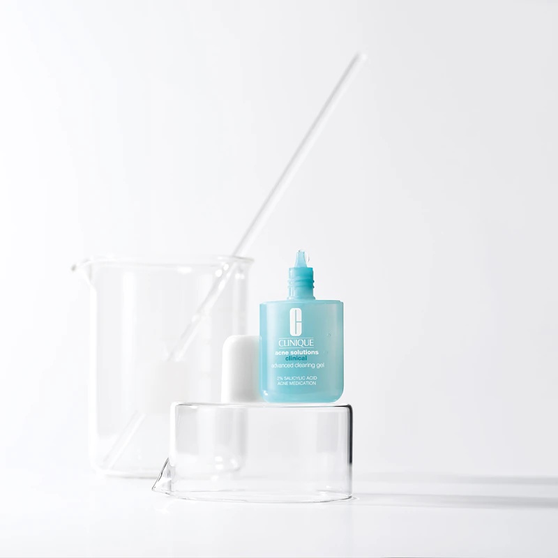 Clinique Anti-Blemish Solutions™ Клинички напредни гел за чишћење лица