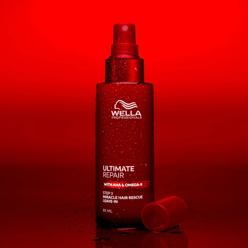 „Wella Professionals Ultimate Repair Miracle Hair Rescue“ nenuplaunamas purškiamas serumas pažeistiems plaukams