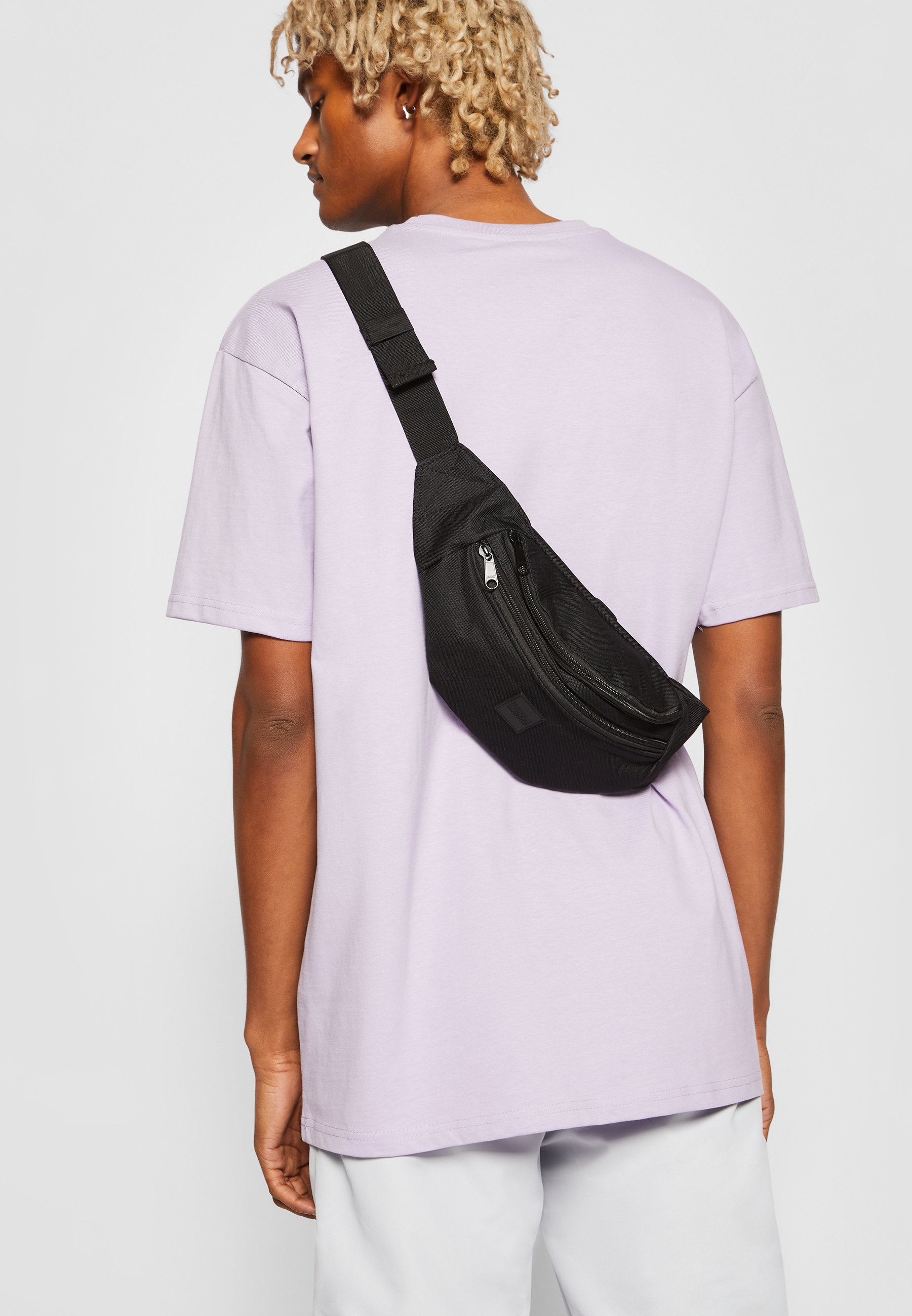 Urban Classics schoudertas met dubbele ritssluiting - heuptas - zwart